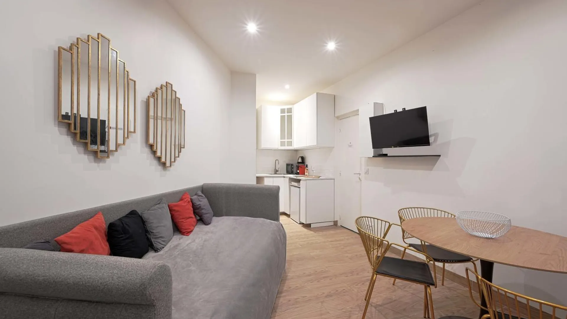 Charmant And Cosy Appartement D'Architecte Parigi 0*,  Francia